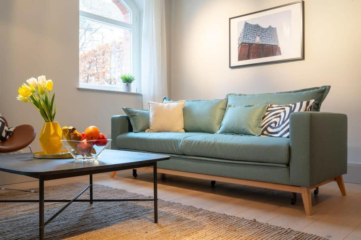 Spacious 3-Bedroom Apartment Near Eilbekpark Hamburgo Exterior foto